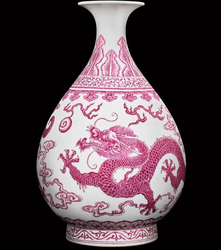 Imperial Rouge Enamel Dragon Vase with Cloud Pattern